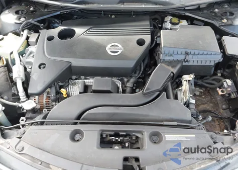 2013 Nissan Altima 2.5 S z USA, uszkodzony, nr VIN 1N4AL3AP5DC174553